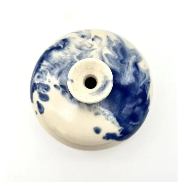 Art Pottery Bud Vase Oil Lamp Weed Pot Blue White Artist Signed R A Ceramic - Picture 6 of 8